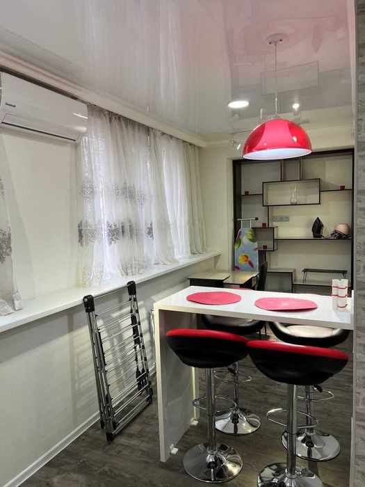 R9! Сдаётся квартира 2/2/4 на МИРЗО УЛУГБЕКСКОМ ор-р Салом чайхана!