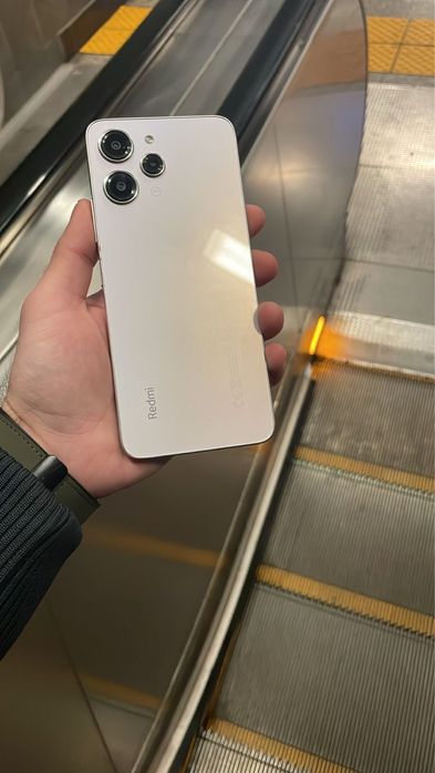 Продам телефон Redmi 12 256Gb