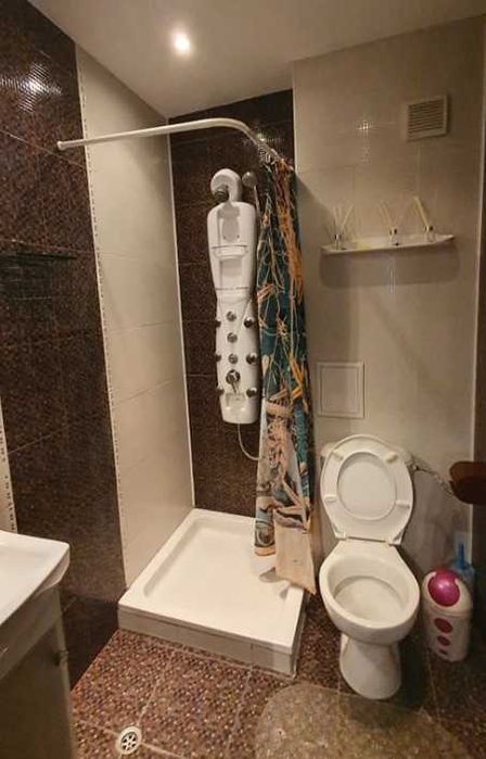 Дава се под наем Тристаен апартамент в Пловдив, Южен - 90 кв.м за 408 € - Снимка #1