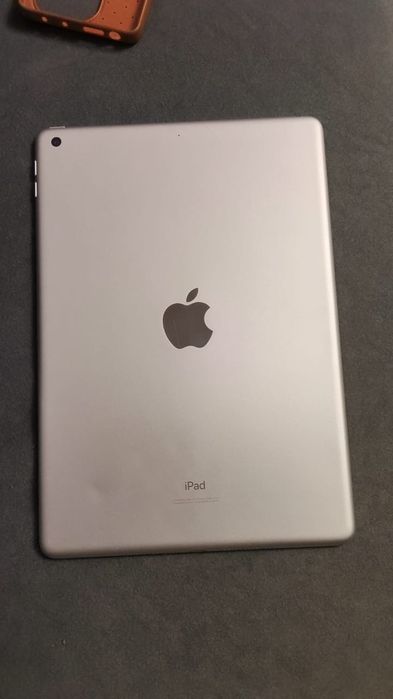 ipad 8 2020 в хорошем состоянии