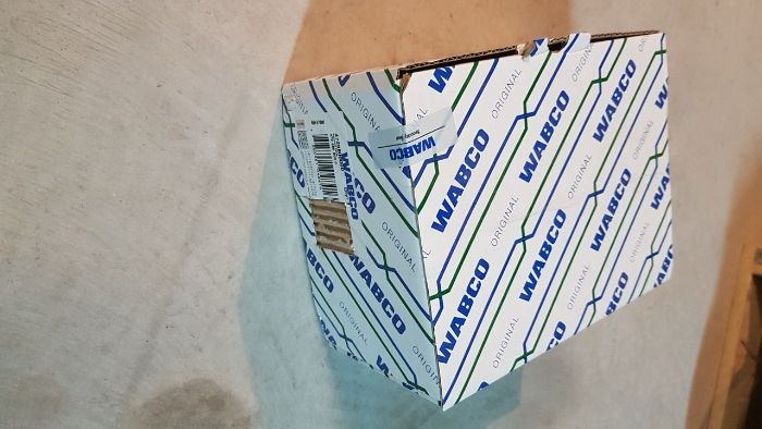 НОВ кран WABCO за въздушно окачване за Mercedes