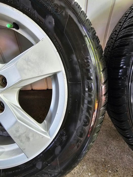 Suzuki SX4 – Set de roți de aliaj cu cauciucuri de iarnă