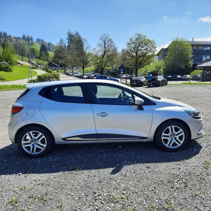 Кола под наем -  rent a car