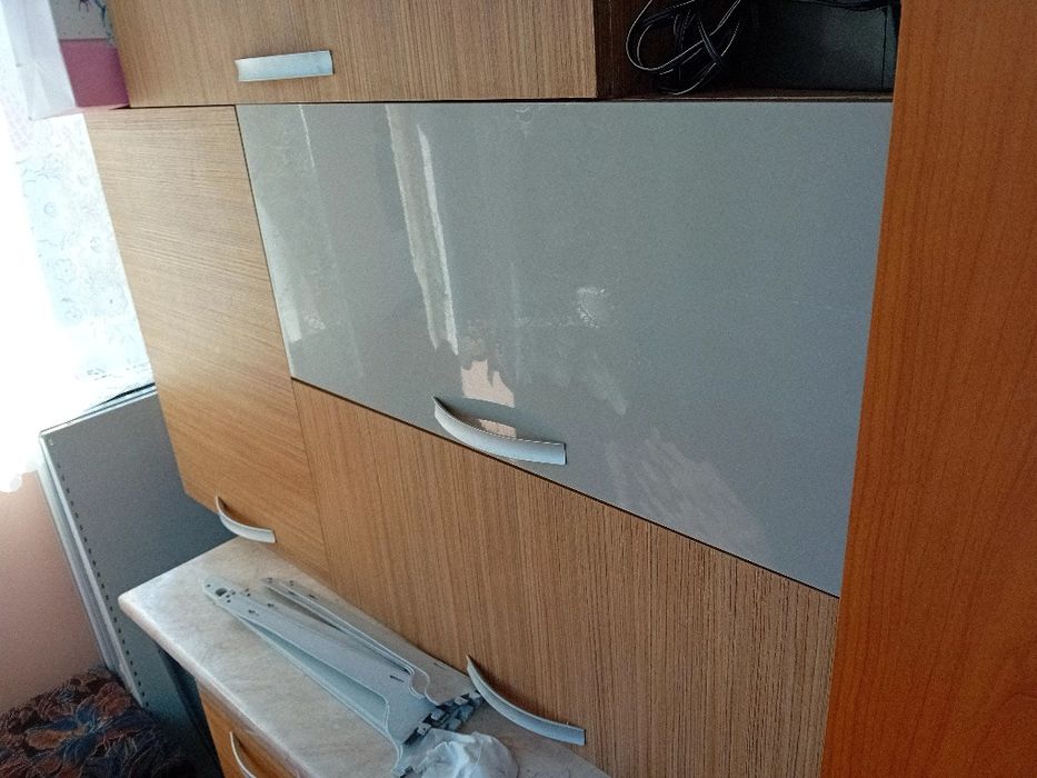 Vând mobila bucătărie