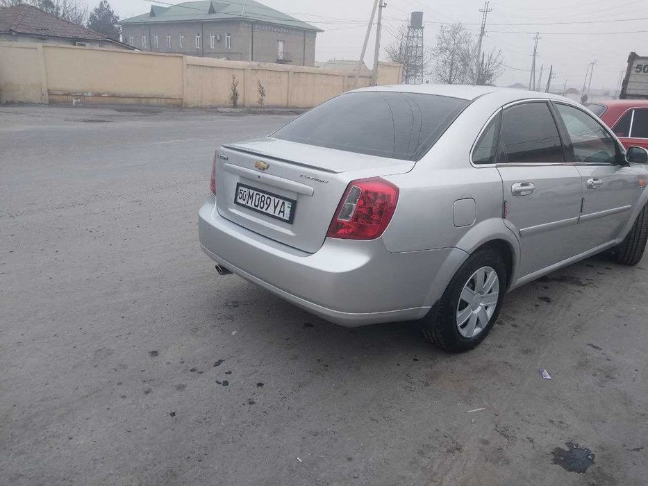 Lasetti 2012 1-pozitsiya