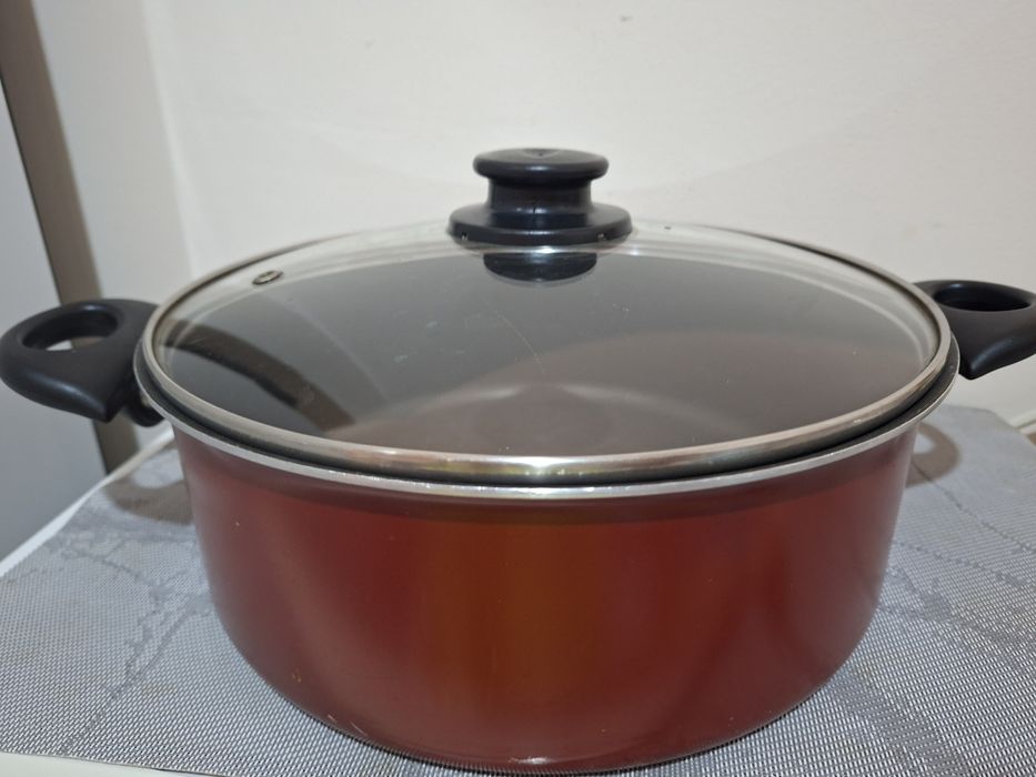 Казан и кастрюля