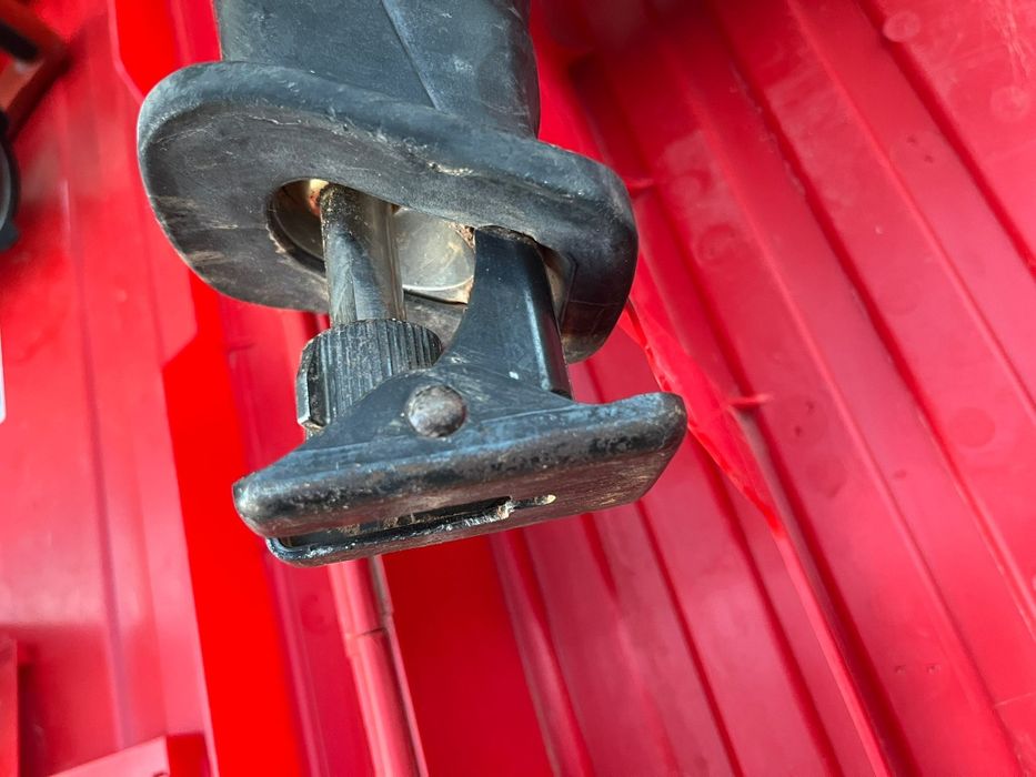 Fierăstrău HILTI WSR 650-A