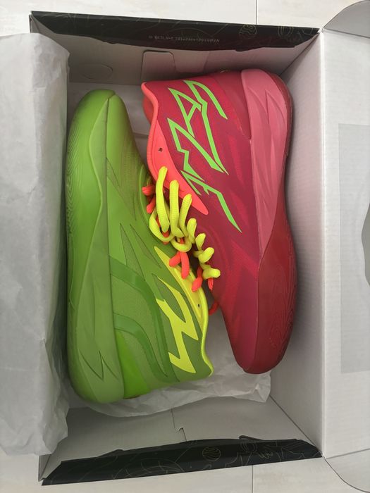 Баскетбольные кроссовки MB02