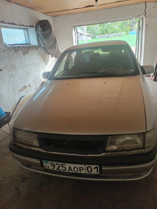 Көлік сатылады состояниесі жақсы