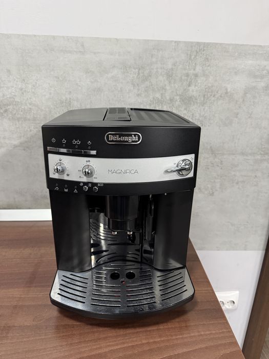 Espressor expresir expresoare Delonghi Magnifica Garantie 6 luni
