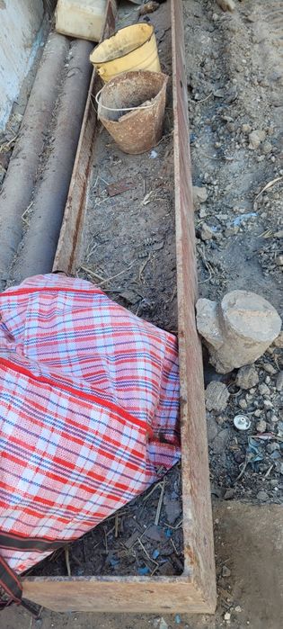 Двухтаворный шлейвер ұзындығы 5.90 ені 30см. 200мың.