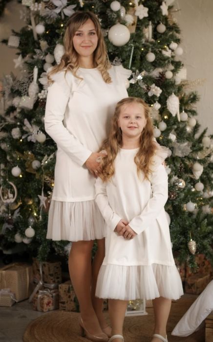 Платье на девочку нарядное