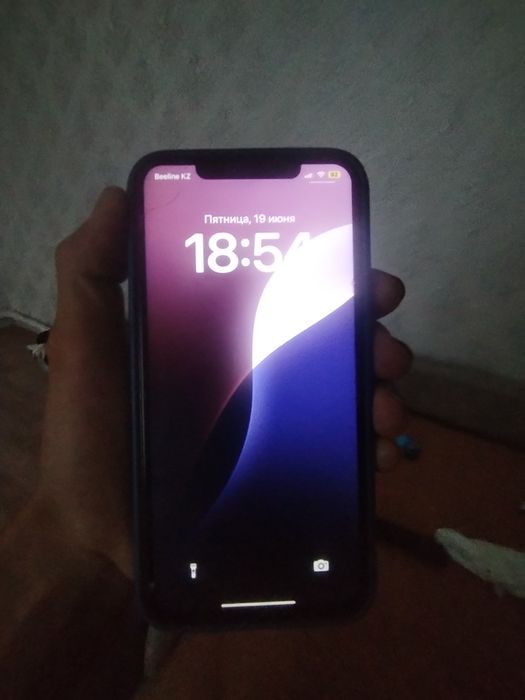 продам iPhone 11PRO MAX 64ГБ