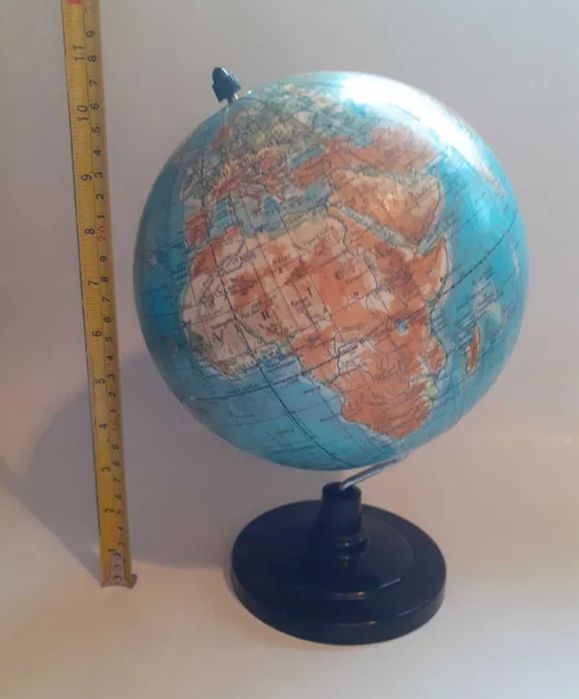 Glob pamantesc vechi,perioada comunista RSR, scolar ,diametru 20 cm