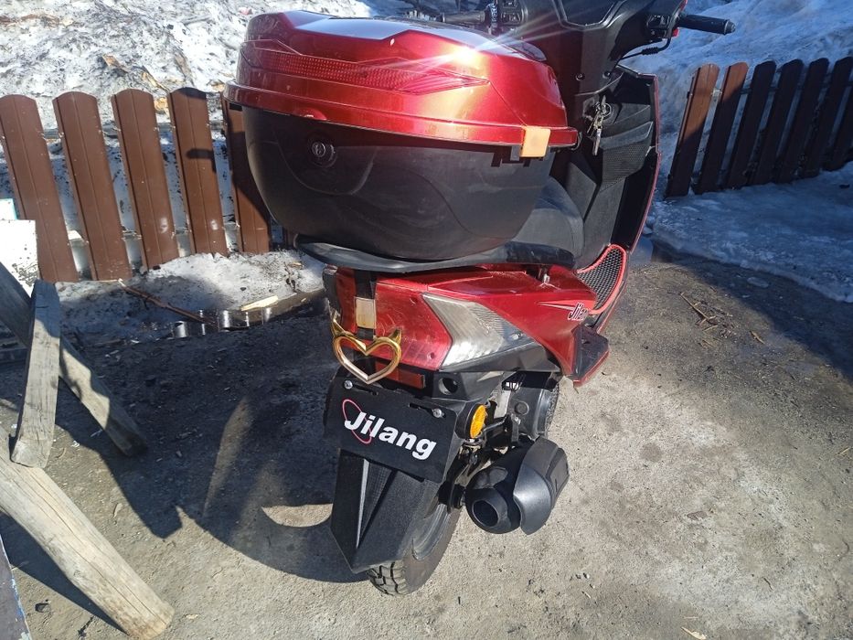 Продаётся скутерJilangM12