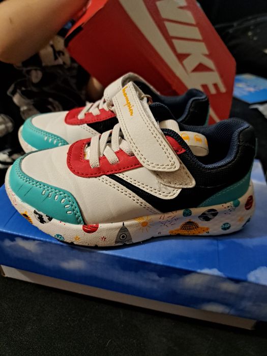 Маратонки Champion номер 25