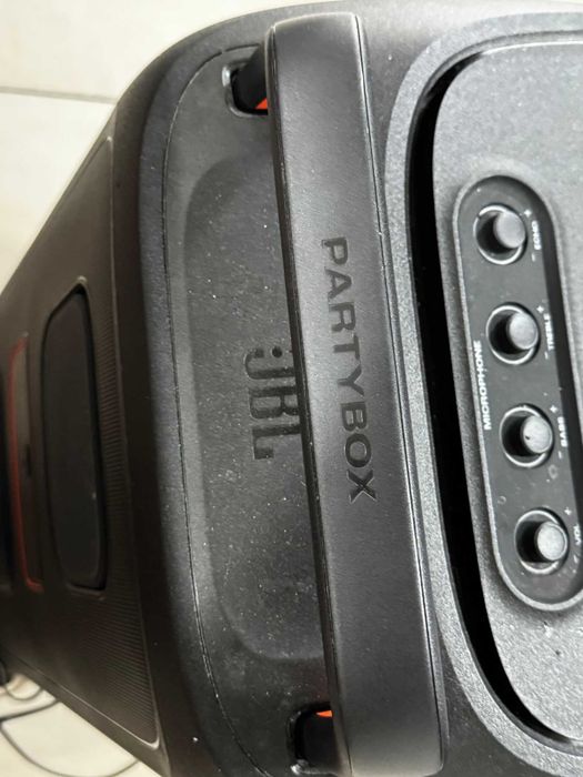 jbL Partybox 520