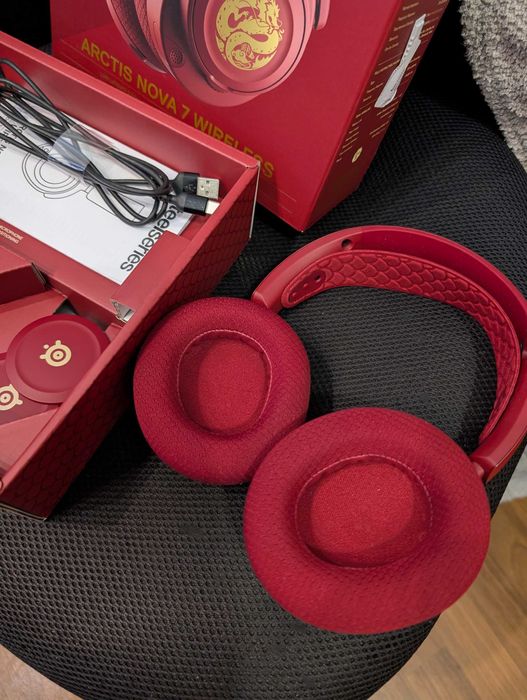SteelSeries Arctis Nova 7 – Year of the dragon