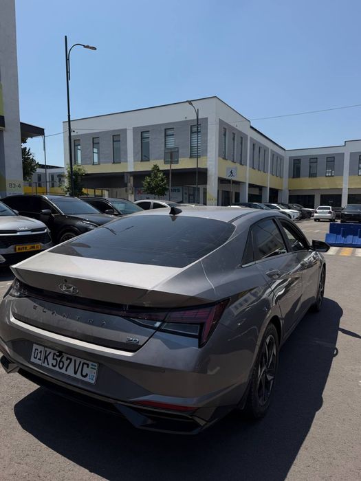 Hyundai Elantra 2L
