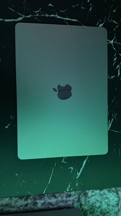 13-inch MacBook Air M2