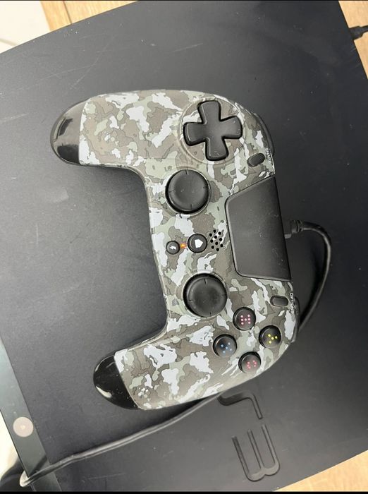 Ps3 cu 4 jocuri Cablu hdmi, cablu alimentare si maneta