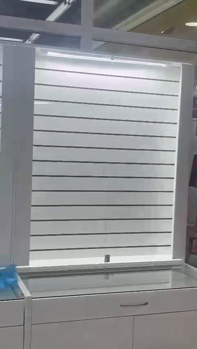 Торговое оборудование, стелаж