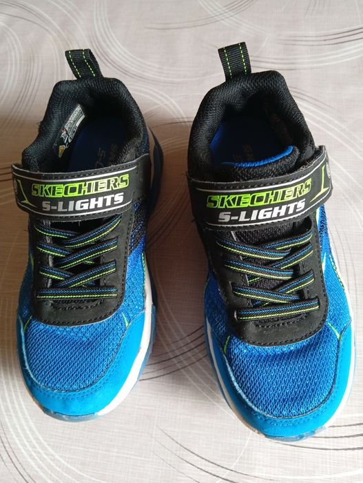 Детски светещи маратонки Skechers
