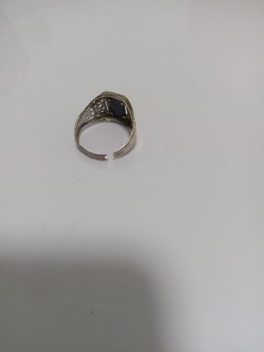 Продам кольцо серебро