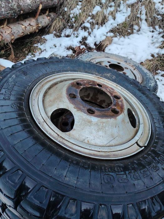 7 гуми размер: 8x25x20