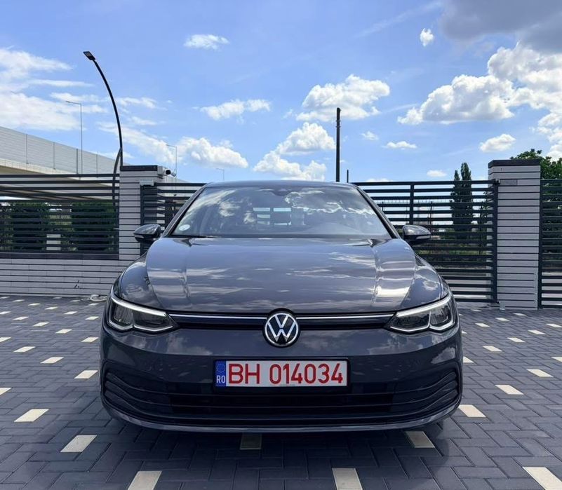 VW Golf 8  2020