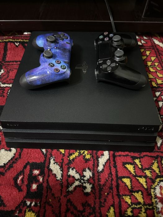 Ps4 pro 1TB 15ta oʻyinlari bilan