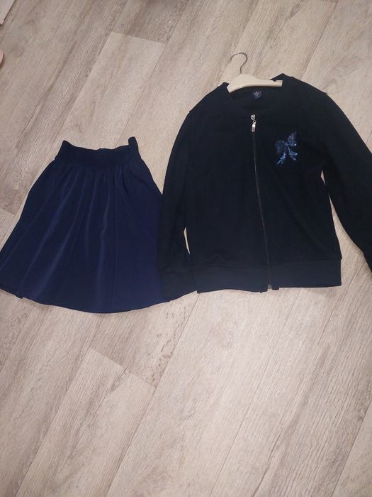 Продам школьную юбку и кофту
