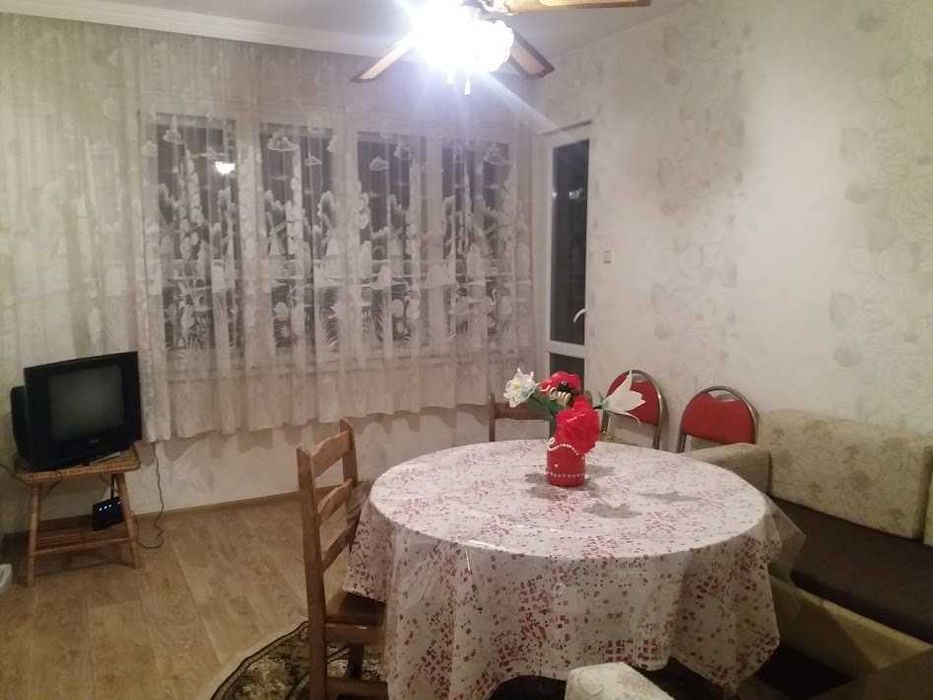 Дава се под наем Четиристаен апартамент в Хасково, Център - 120 кв.м за 278.97 € - Снимка #16