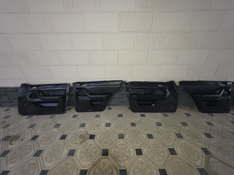 Дверные карты, Обшивки дверей на мерседес w140 рестайлинг