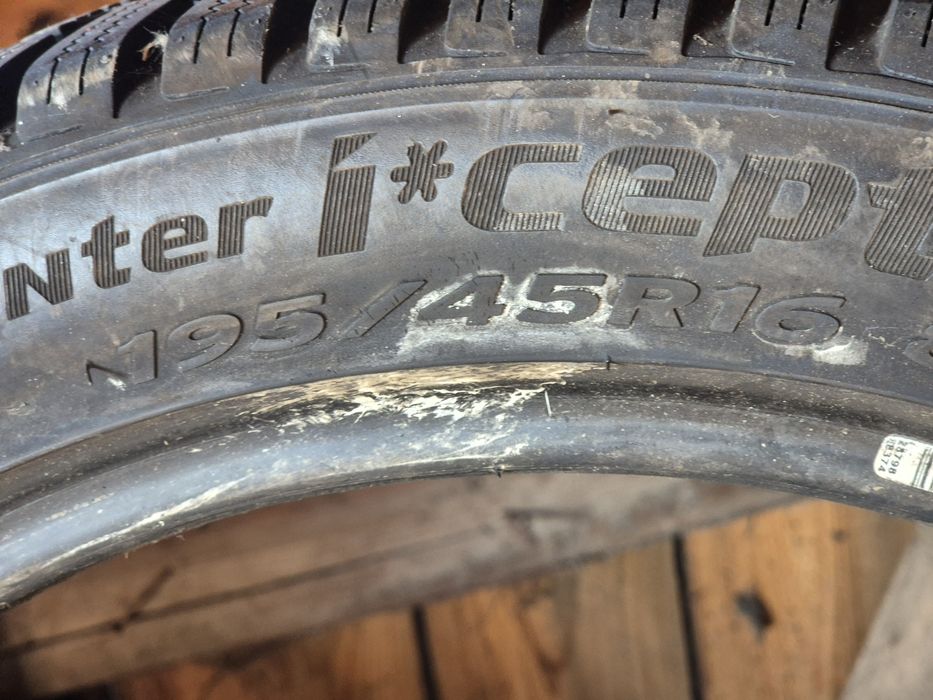 De vanzare 4 anvelope Hankook 195 45 16