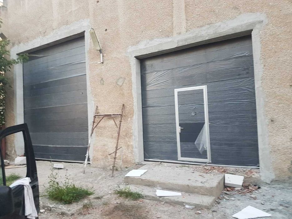 usi secrtionale  Coman Doors