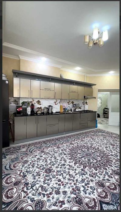 Аренда ГАБУС Квартира, центр, алайский базар,  6 Комнат, 176 кв/м