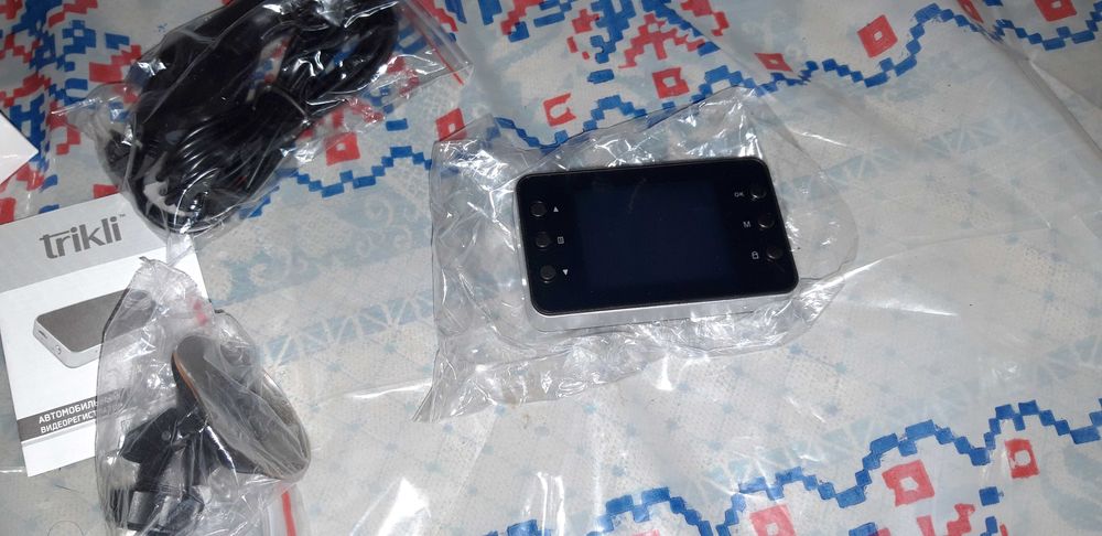 Продам видеорегистратор Vehicle Blackbox DVR Hawkeye.