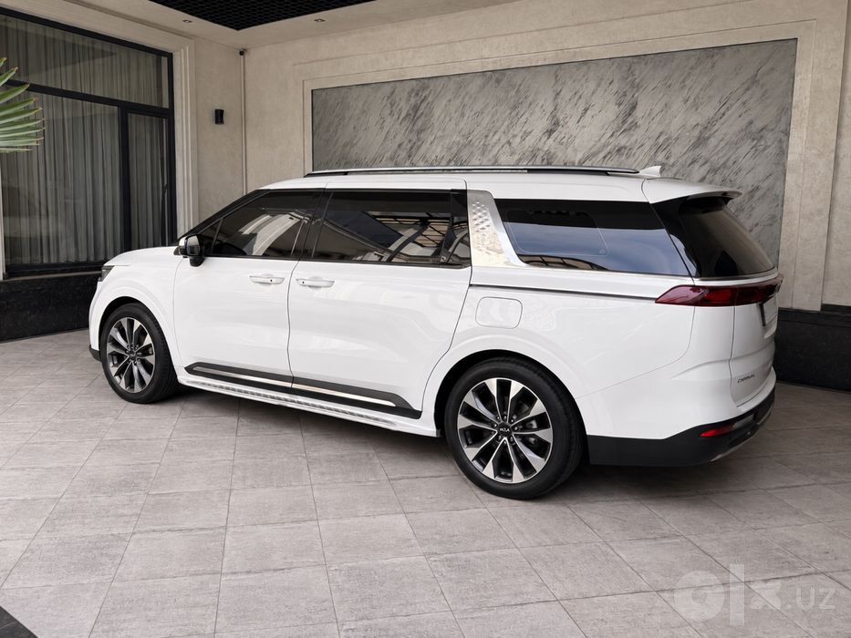 Продаётся Kia Karnival