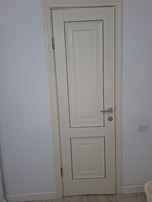 Продам срочно дверь
