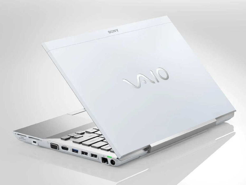 лаптоп Sony VAIO