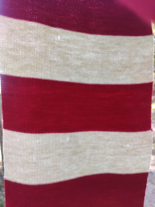 Продавам шал на ЦСКА Зебра 
Запазен но им тук-там малки дупчици