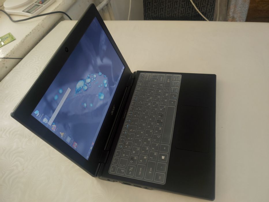Noutbuk Windows internet ноутбук Acer Travelmate B1