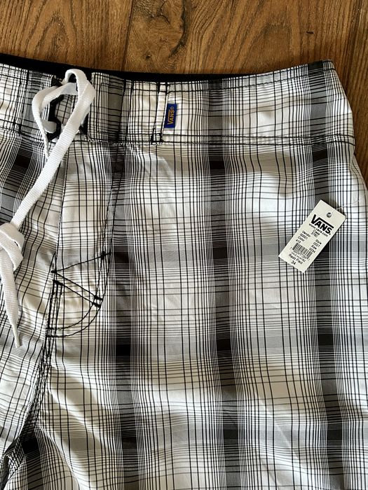 New! VANS Нови мъжки къси шорти L