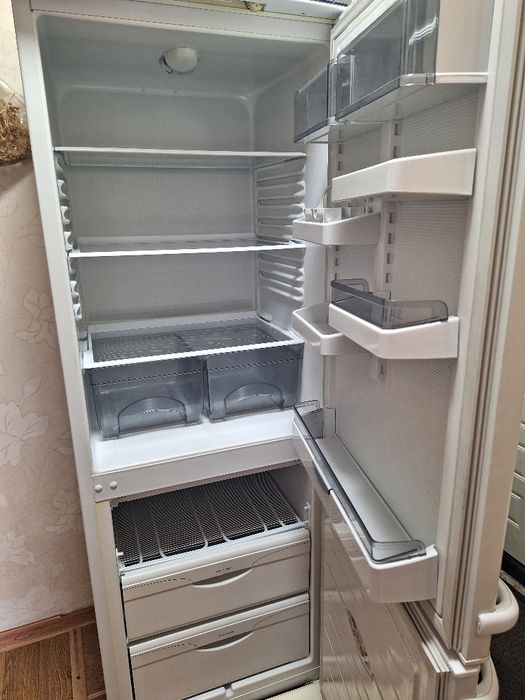 Xолодильник atlant