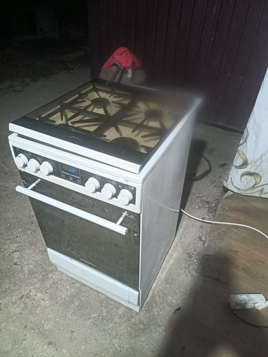 Продам газ плиту Кайзер