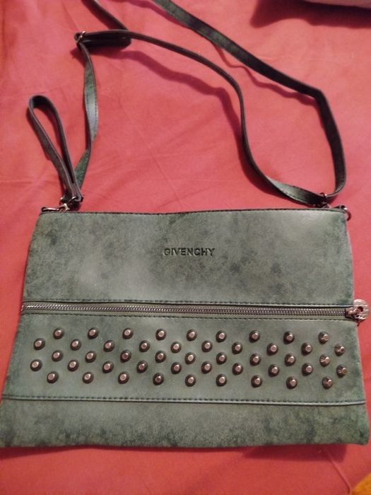 Дамска чанта/тип клъч, чисто нова