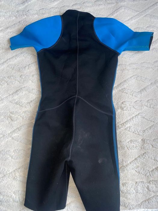 Кофта для плавания и гидрокостюм