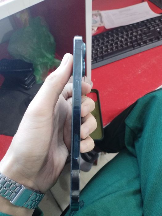 Iphone 12Por max sotlad