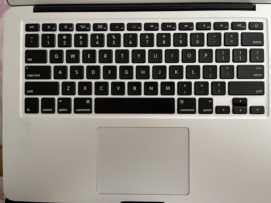 Macbook air 2015 i5/8gb/256gb